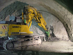 Prorážka tunelové roury B v listopadu 2005