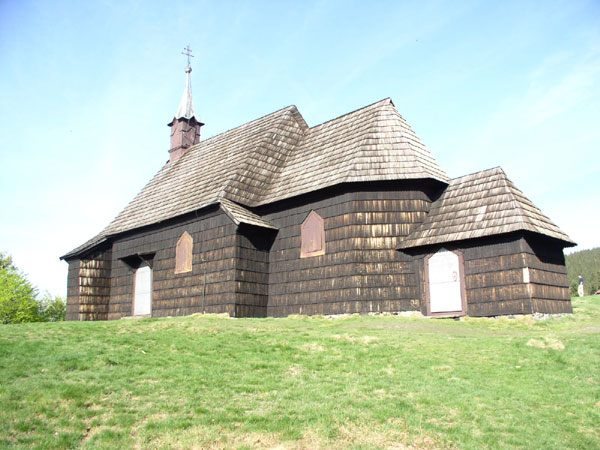 Kostel sv. Antonna Padunskho na Praiv ped opravou.