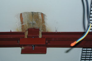 Obr. 12. Sanace stropu - podepen ocelovou konstrukc