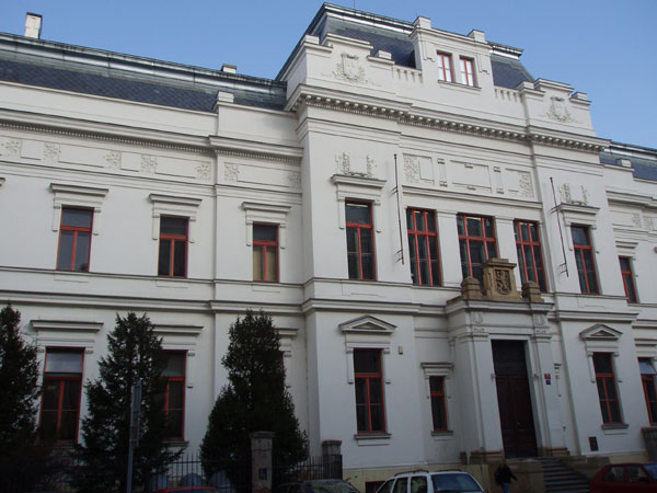 Budova Akademie vtvarnch umn na Letn, Praha 7