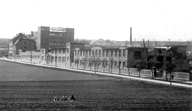 Celkový pohled na továrnu Walter v roce 1935 (zdroj: JCA)