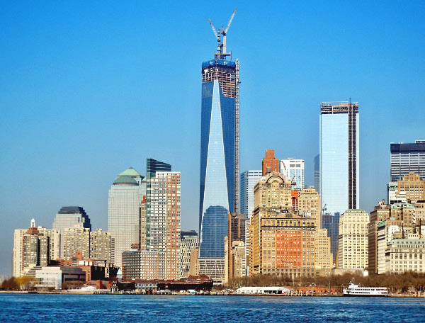 Obr. 36. Rozestavěné budovy 1WTC a 4WTC v únoru 2013, zdroj: Cathy Baird