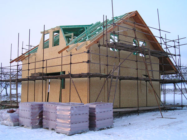 Výstavba rodinného domu technologií staveništní montáže