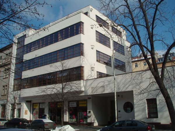 Funkcionalistická opravna a sklad firmy Aero v Šaldově