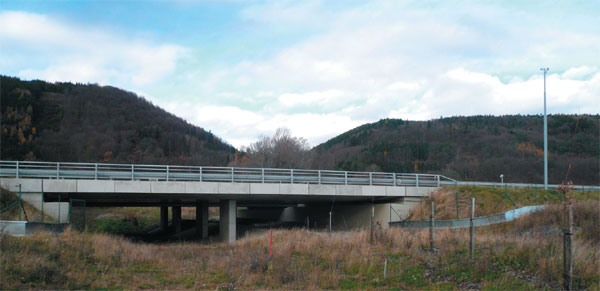 Dálniční most SO 208