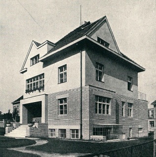 Vila Dr. F. Bayera na Oechovce v Praze, 1926