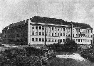 Budova zemskho adu v Mukaevu okolo roku 1930