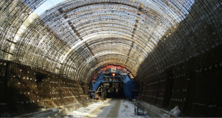 Obr. 08 Votický tunel, samonosná výztuž prováděná v předstihu před betonáží (foto: autor)