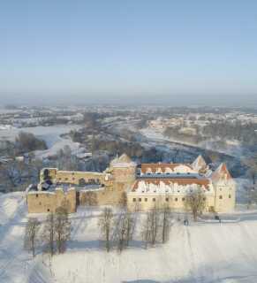 Obnova věží hradu Bauska v Lotyšsku (foto: Reinis Hofmanis)