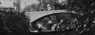 Obr. 06 Most přes bývalý Mlýnský potok v Olomouci, 1902 (zdroj: sbírka Ing. Petra Pospíšilová, Bc. Ludmila Otiepková)