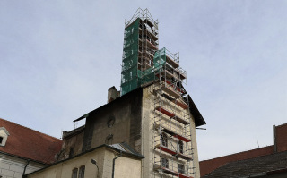Obr. 10 Práce na rekonstrukci pivovarského komína 