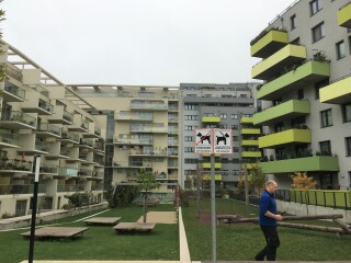 Obytn blok z prvn fze ve tvrti Sonnwendviertel, zstavba bez spoluprce developer 