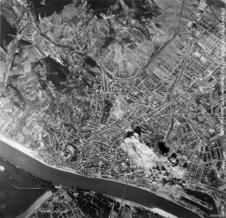 Bombardovanie Bratislavy, 1944