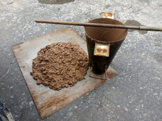 Obr. 04 Vzhled betonu z cihelnho recykltu, stanoven konzistence sednutm kuele