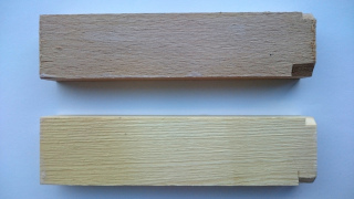 Obr. 4 Vzorek buku (nahoe) a borovice (dole) s povlakem TiO2