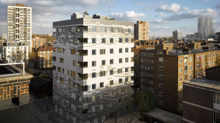 Obr. 4 Obytn budova Graphite Apartments v Londn